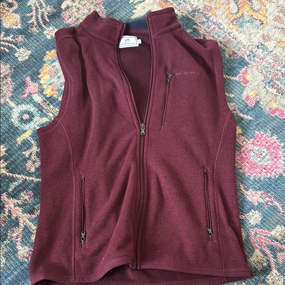 Southern Tide maroon Vest